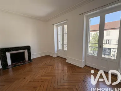 Apartment in Louhans (71500)