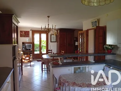 Traditional house in Sens (89100)