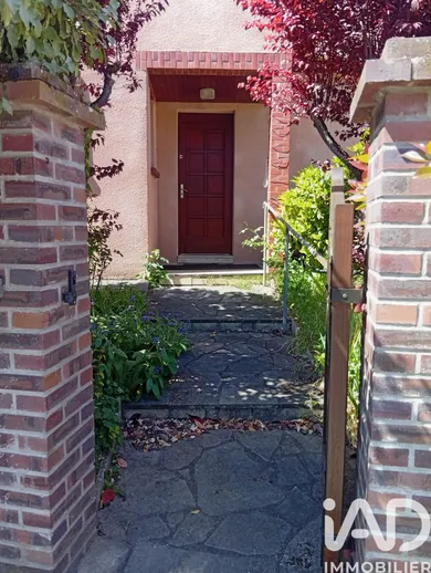 Traditional house in Sens (89100)