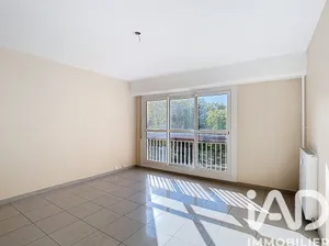 Apartment in Le Pont-de-Claix (38800)