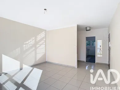 Apartment in Le Pont-de-Claix (38800)