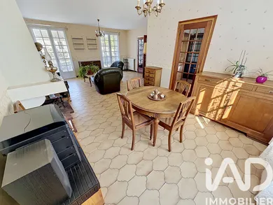 Traditional house in Azay-sur-Thouet (79130)