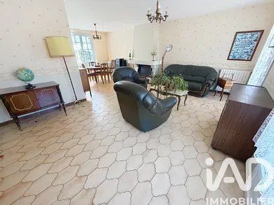 Traditional house in Azay-sur-Thouet (79130)