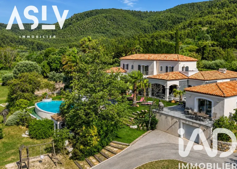 Maison 7 pièces 330 m² · à Sanary-sur-Mer · 330 m² · 3 190 000 €