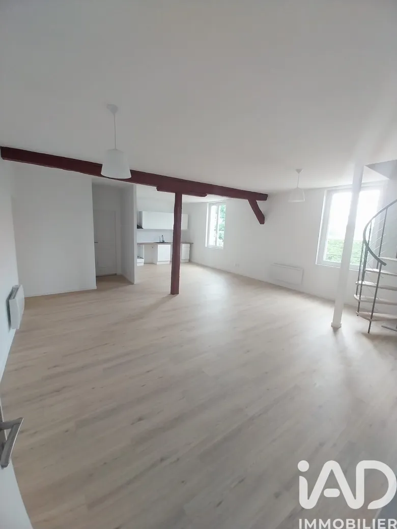 Appartement 5 pièces 100 m² · à Le Mée-sur-Seine · 99,8 m² · 1 500 €/mois