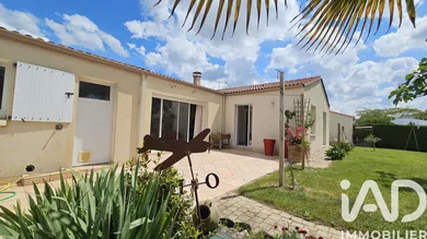 Maison traditionnelle à la roche sur yon (85000)