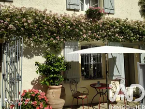 Manor in Saint-Romain (86250)