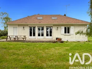 House in Crisenoy (77390)