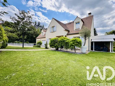 House in Bazoches-sur-Guyonne (78490)