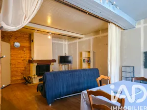 Park home in Saint-Parthem (12300)