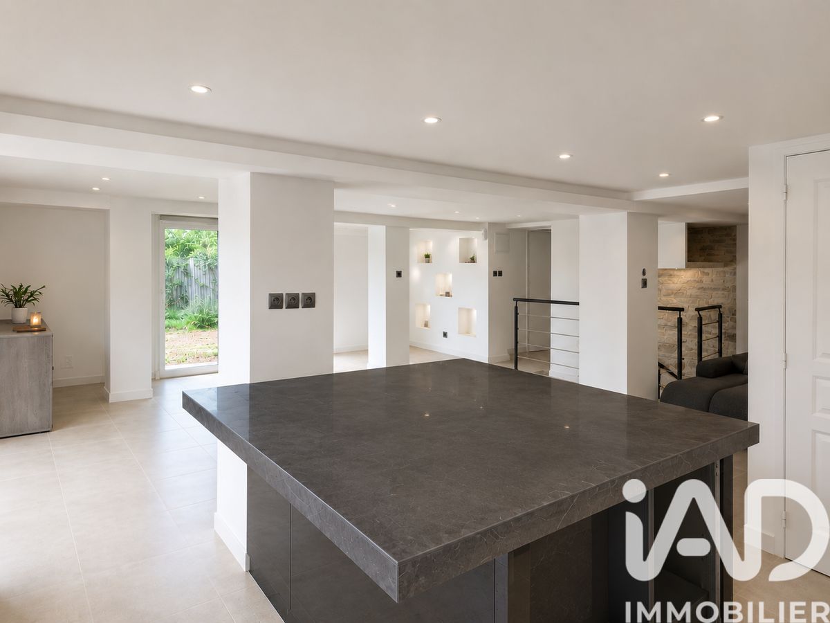 Vente maison à Besançon (25000) : maison 7 pièces 209 m² - 2019138