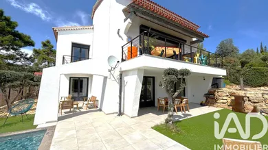 Maison à Roquebrune-sur-Argens (83380)