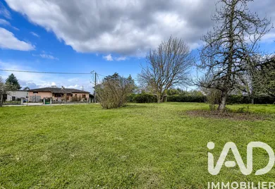 Building plot in Saint-Étienne-de-Tulmont (82410)