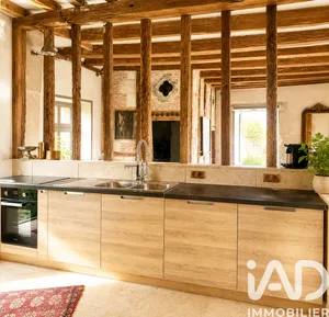 Townhouse in Pernay (37230)