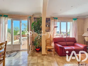House in Le Mesnil-Saint-Denis (78320)
