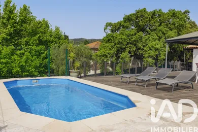Immeuble à Le Lavandou (83980)