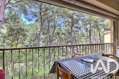 Apartment in Sanary-sur-Mer (83110)