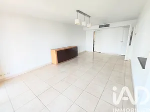 Apartment in Saint-Raphaël (83700)