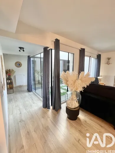 Apartment in Bruges (33520)