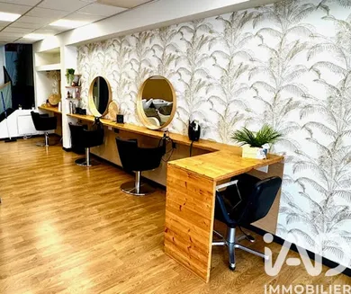Beauty, Hairdressing in Nay (64800)
