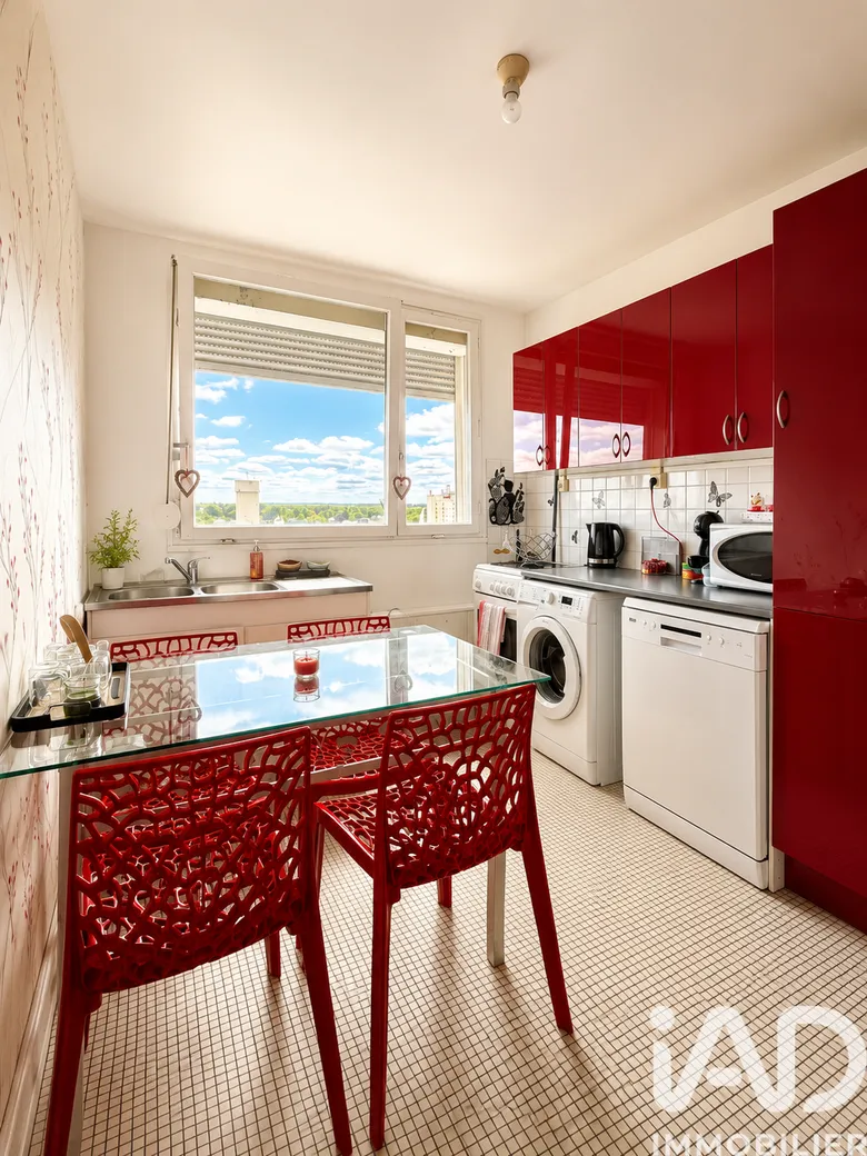 Appartement 4 pièces 79 m² · à Saint-Étienne-du-Rouvray · 79 m² · 65 000 €