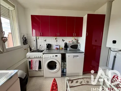 Apartment in Saint-Étienne-du-Rouvray (76800)