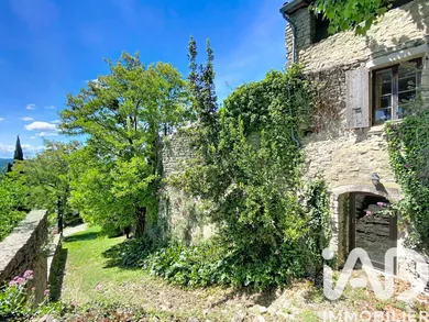 Immeuble à La Bégude-de-Mazenc (26160)