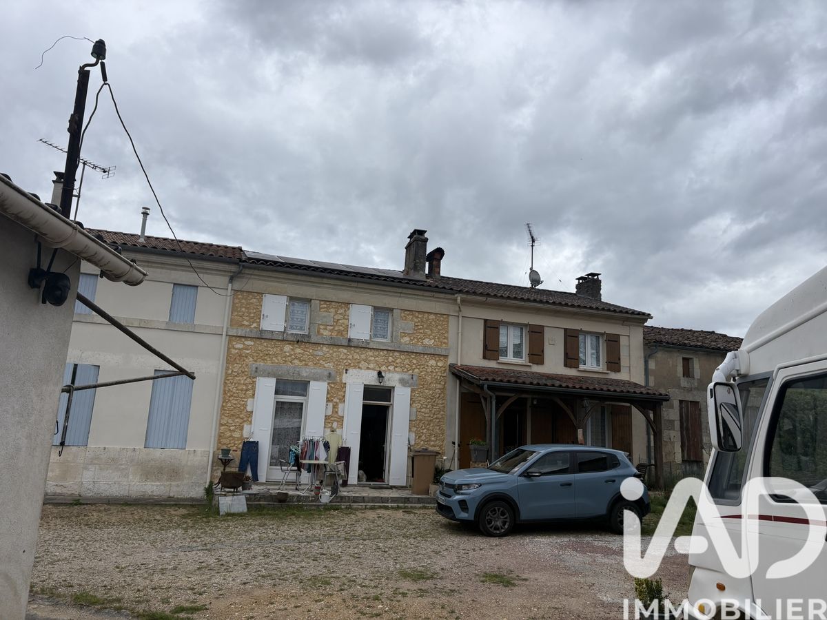maison à Montguyon