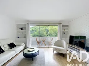 Apartment in Viroflay (78220)