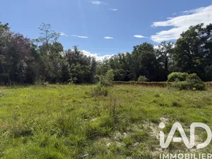 Building plot in Bonzac (33910)