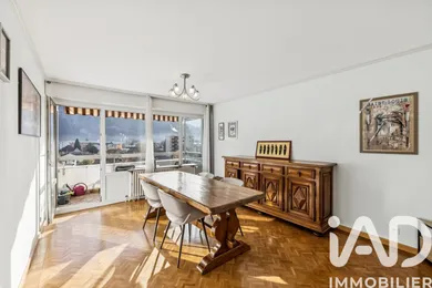 Apartment in Cluses (74300)