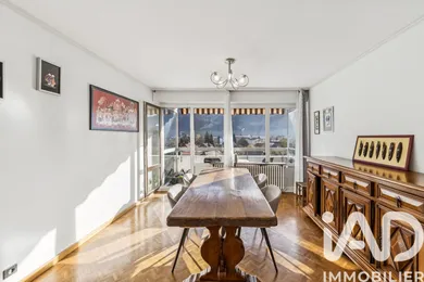 Apartment in Cluses (74300)