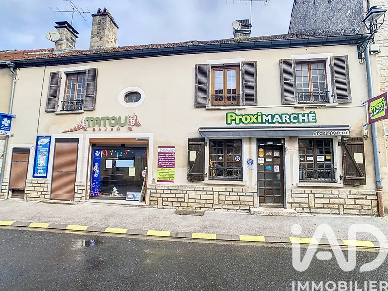 Maison 8 pièces 204 m² · à Arc-en-Barrois · 204 m² · 39 000 €