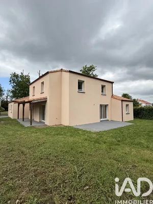 Maison à Haute-Goulaine (44115)