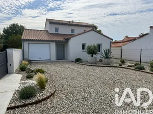 Village house in Saint-Julien-de-Concelles (44450)
