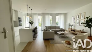 Apartment in Le Plessis-Robinson (92350)