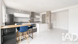 Apartment in Sceaux (92330)