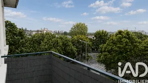 Apartment in Sceaux (92330)