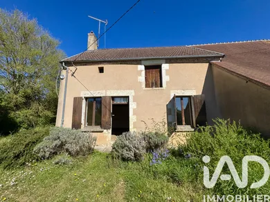 Maison de village à Sury-en-Vaux (18300)