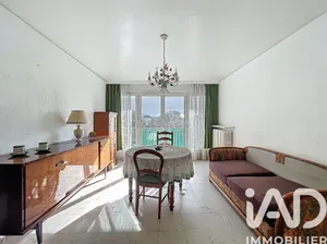 Apartment in Villeneuve-le-Roi (94290)