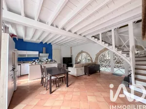 Village house in Rions (33410)