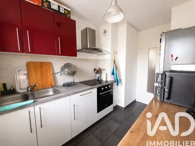 Apartment in Melun (77000)