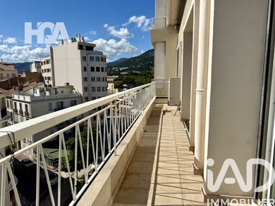 Appartement à Toulon (83000)