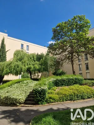Apartment in Yerres (91330)
