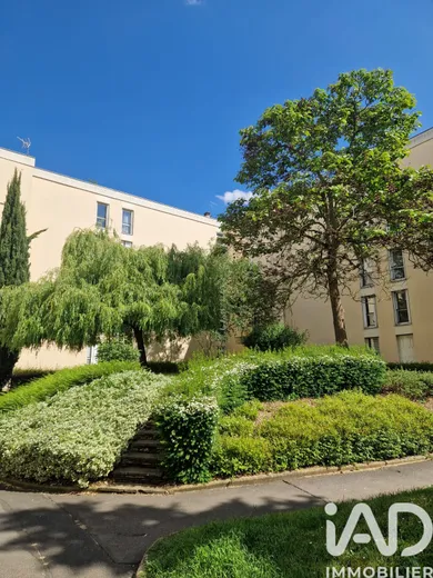 Apartment in Yerres (91330)