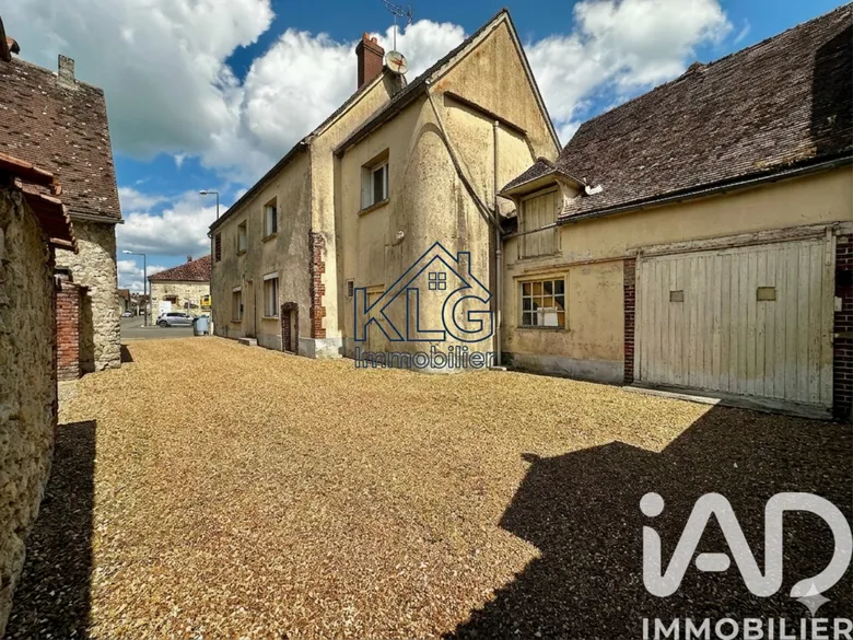 Maison 4 pièces 117 m² · à Houville-la-Branche · 117 m² · 147 000 €