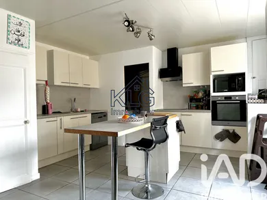 Village house in Houville-la-Branche (28700)