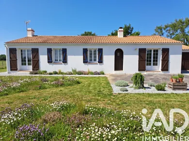 Traditional house in Notre-Dame-de-Monts (85690)