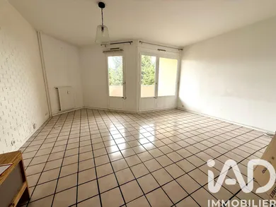 Apartment in Éragny (95610)