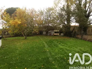 Terrain à bâtir à Espiet (33420)